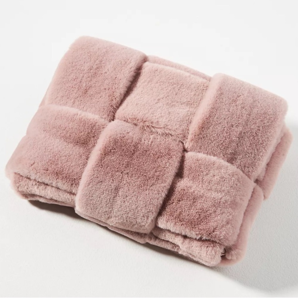 NWT Anthropologie Blush Faux Fur clutch with removable strap